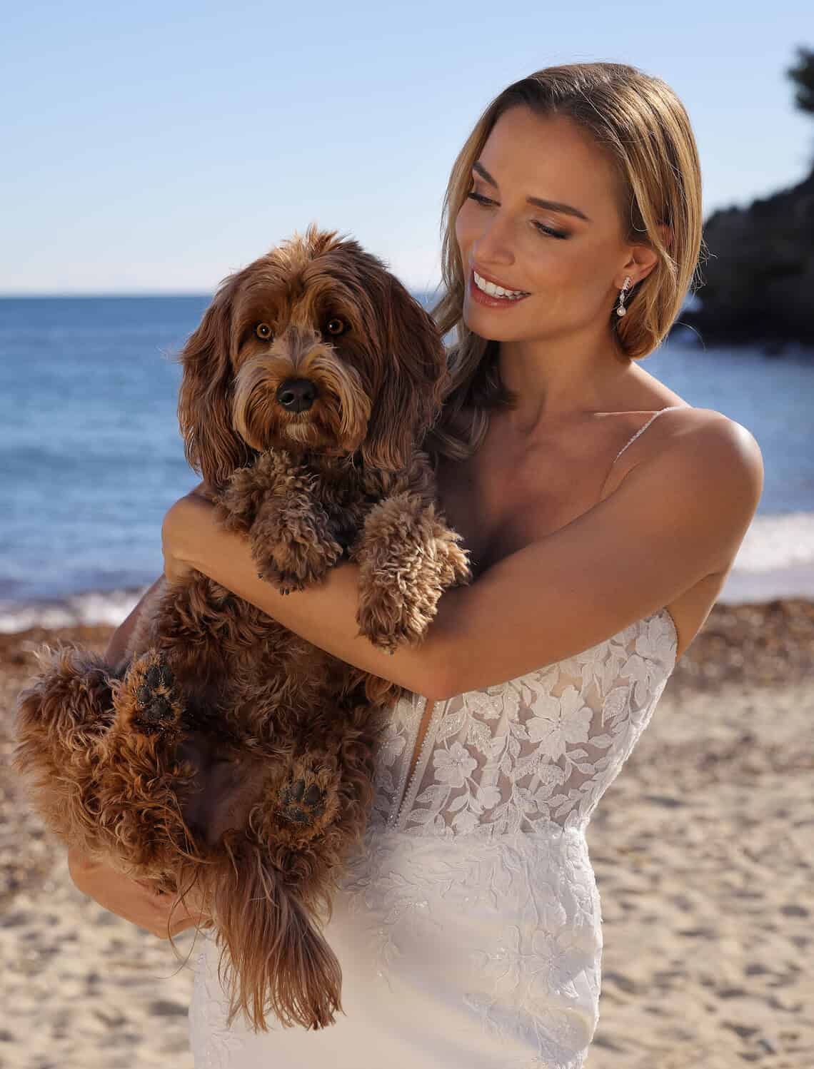 Trouwjurk Flynn van Azuree kopen bij Weddings 3