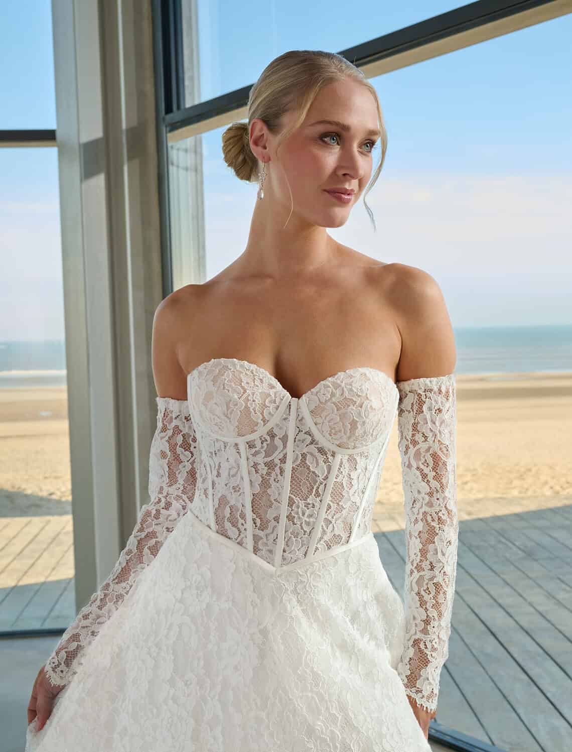 Trouwjurk Folara van Azuree kopen bij Weddings 2