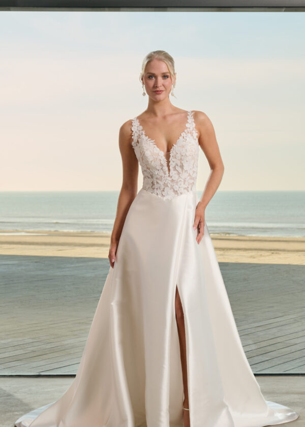Trouwjurk Fonda van Azuree kopen bij Weddings 2