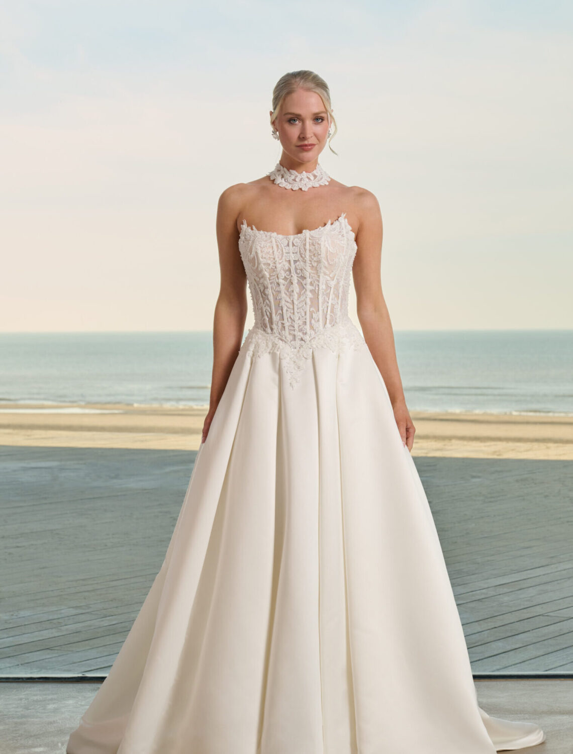 Trouwjurk Fumiko van Azuree kopen bij Weddings 3