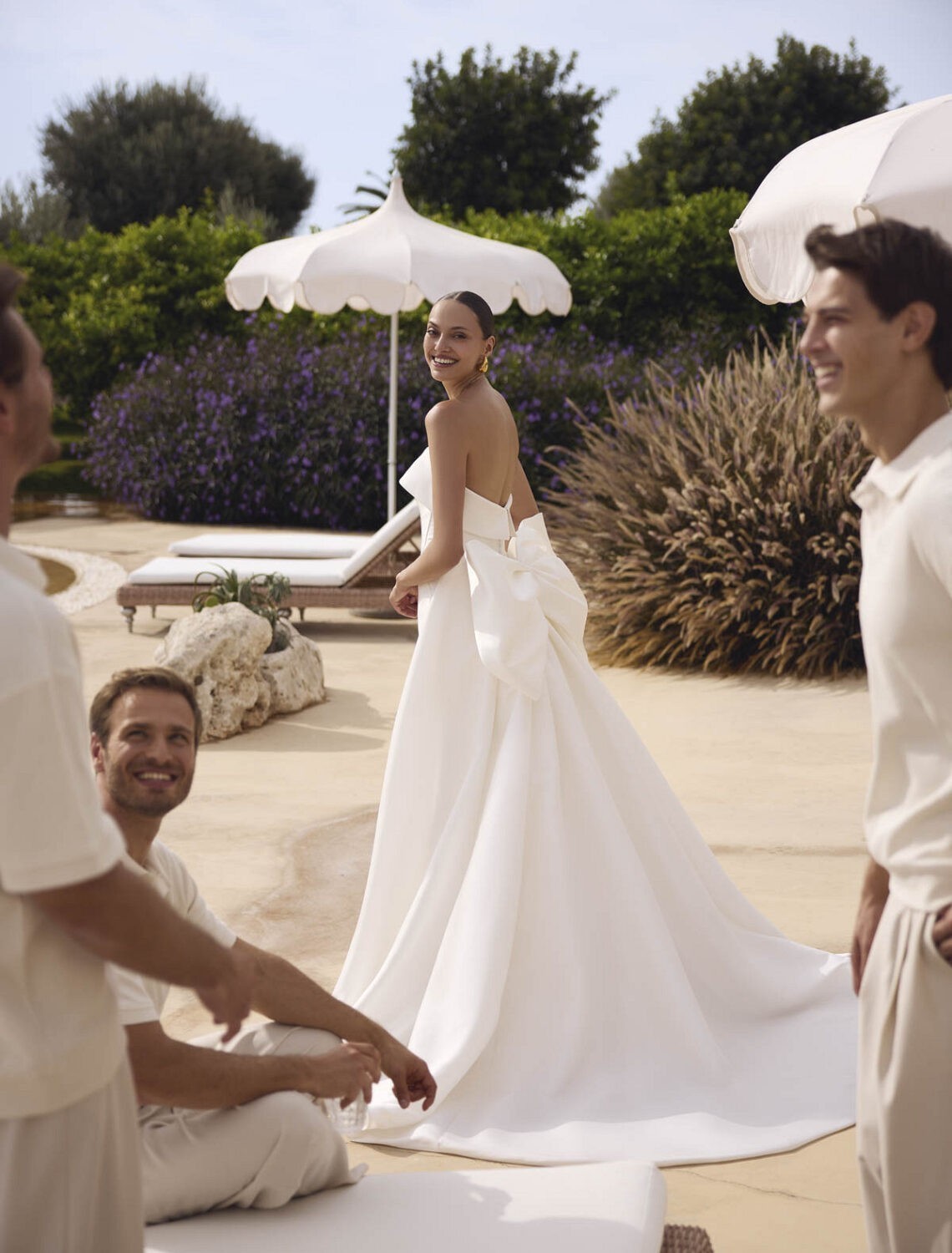 Trouwjurk Genesis van Modeca kopen bij Weddings 3