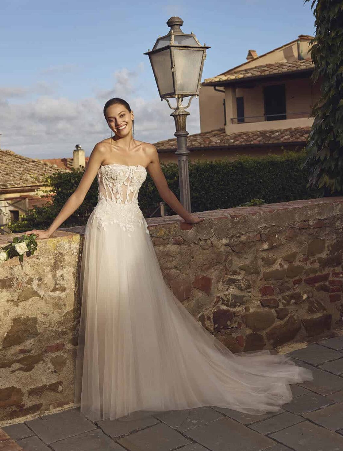 Trouwjurk Ginger van Modeca kopen bij Weddings 1