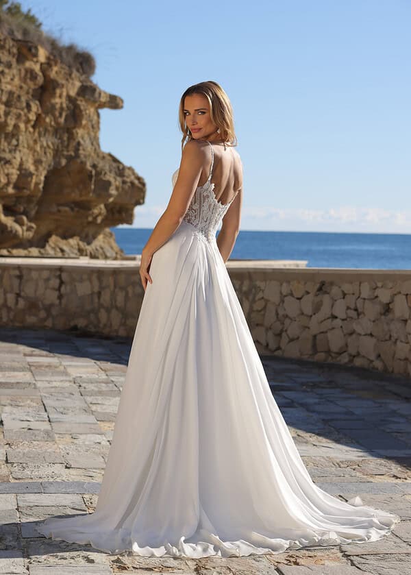 Trouwjurk Gita van Azuree kopen bij Weddings 1