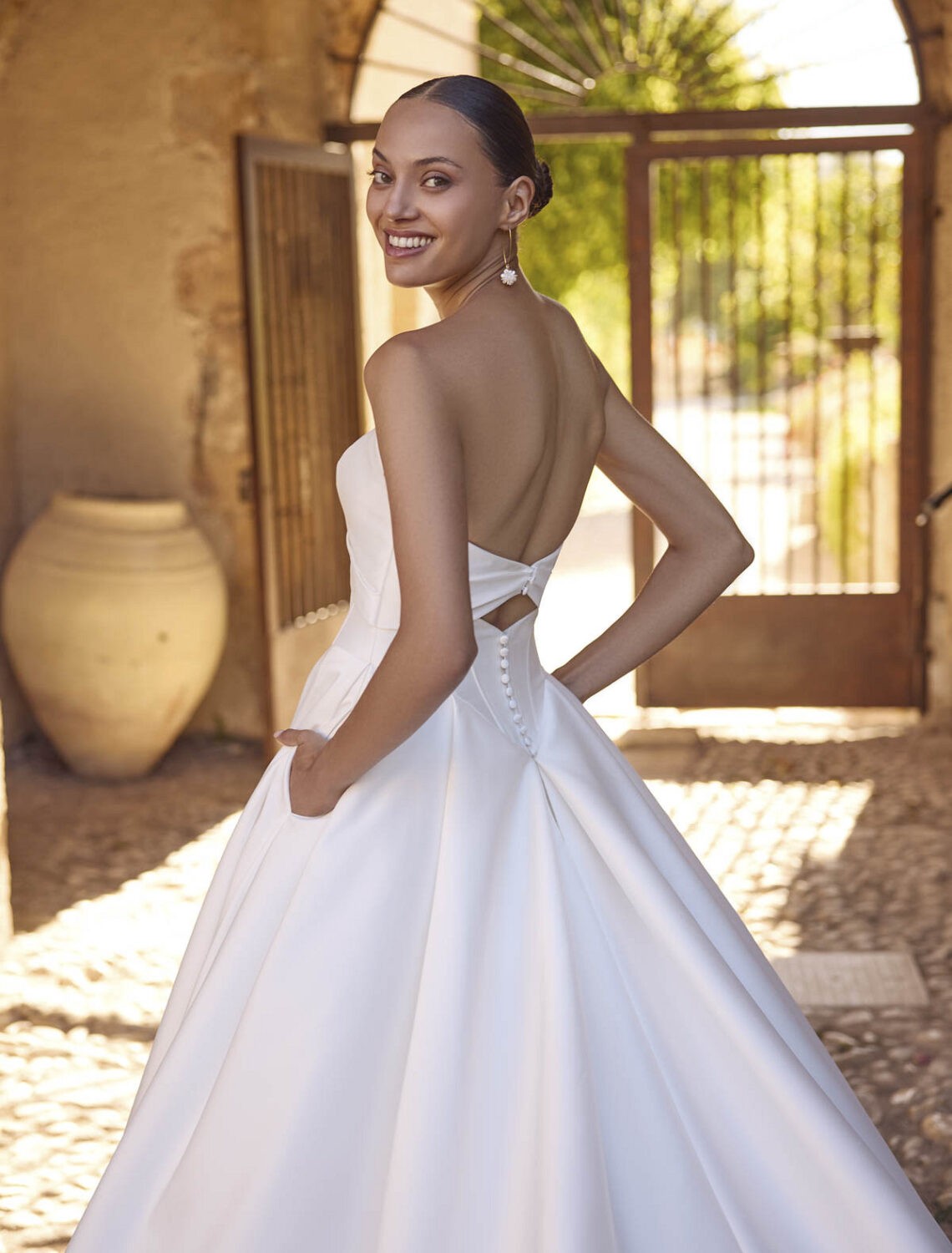 Trouwjurk Gitte van Modeca kopen bij Weddings 2