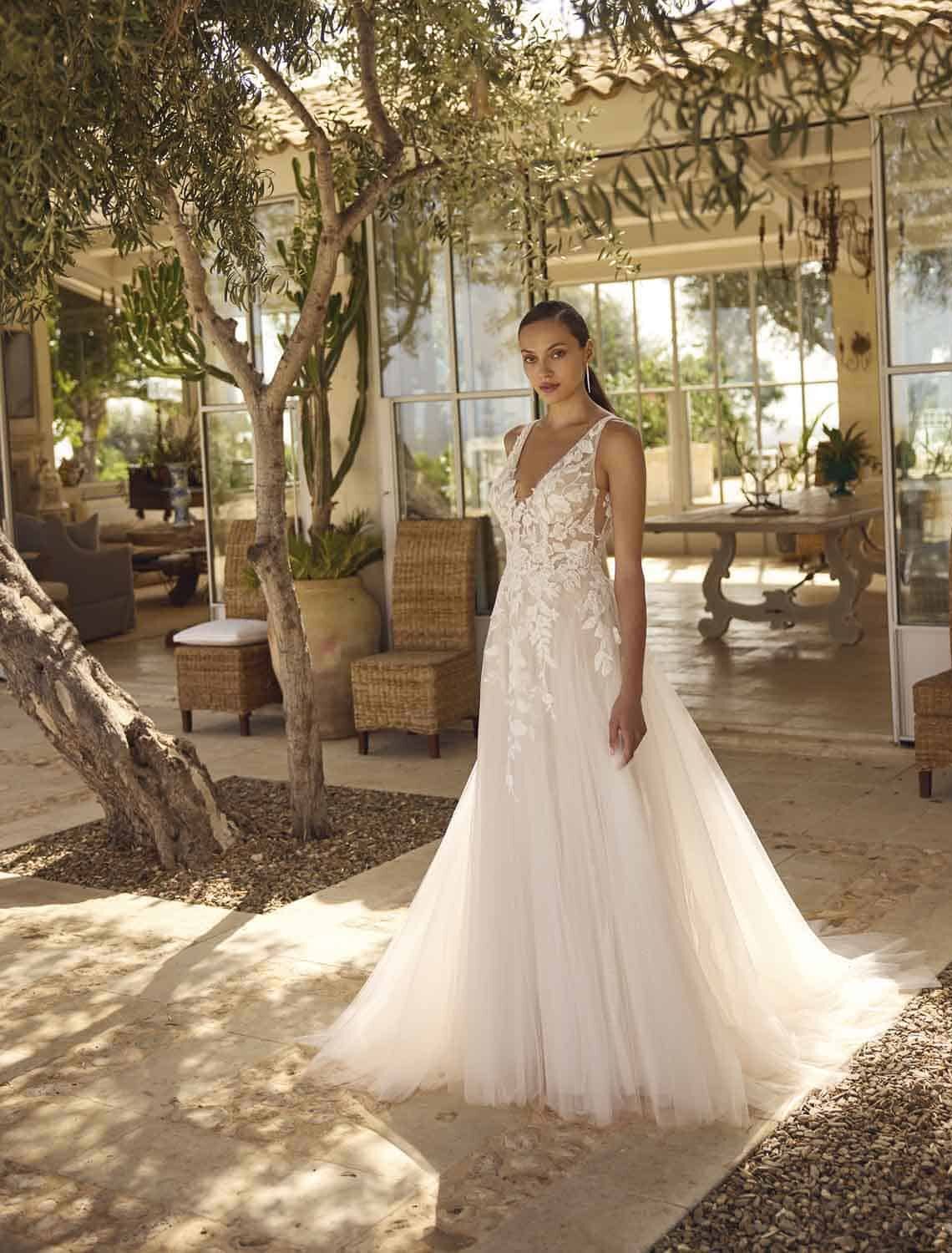 Trouwjurk Grea van Modeca kopen bij Weddings 1