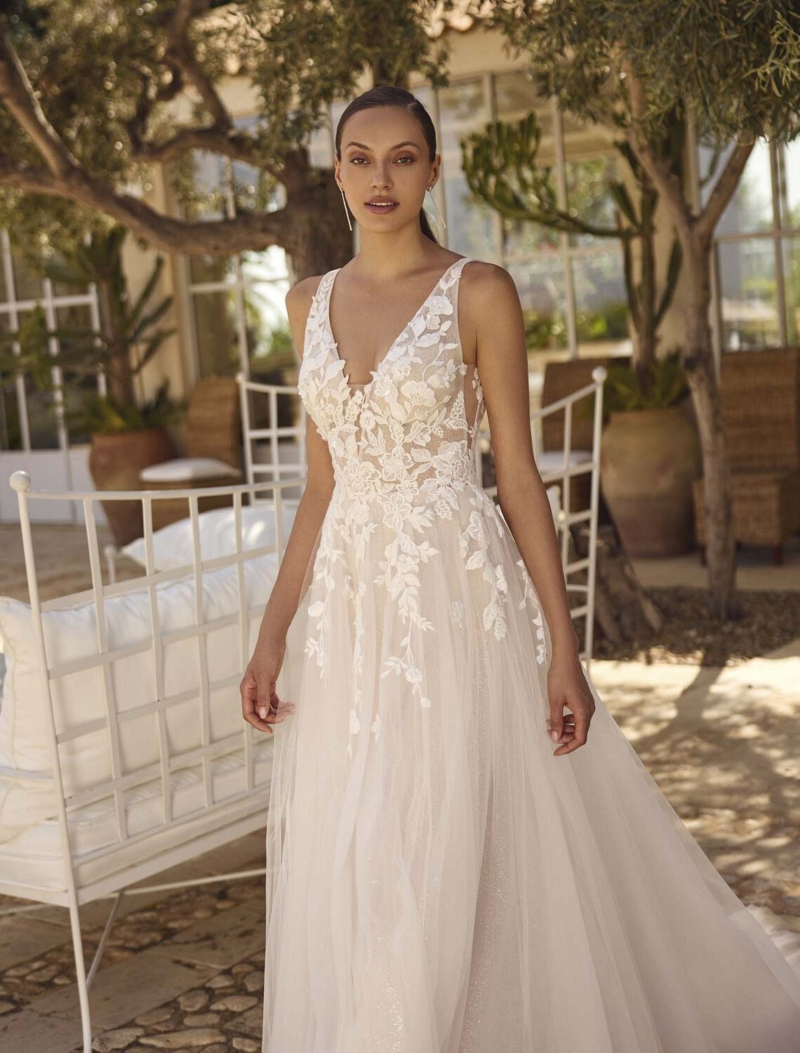 Trouwjurk Grea van Modeca kopen bij Weddings 4