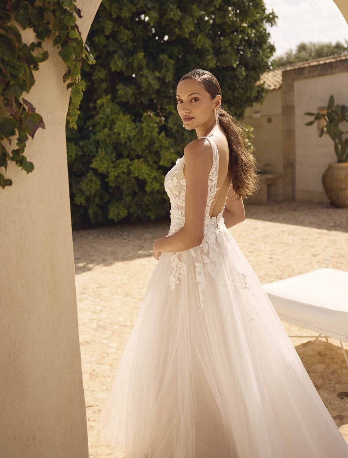 Trouwjurk Grea van Modeca kopen bij Weddings 5