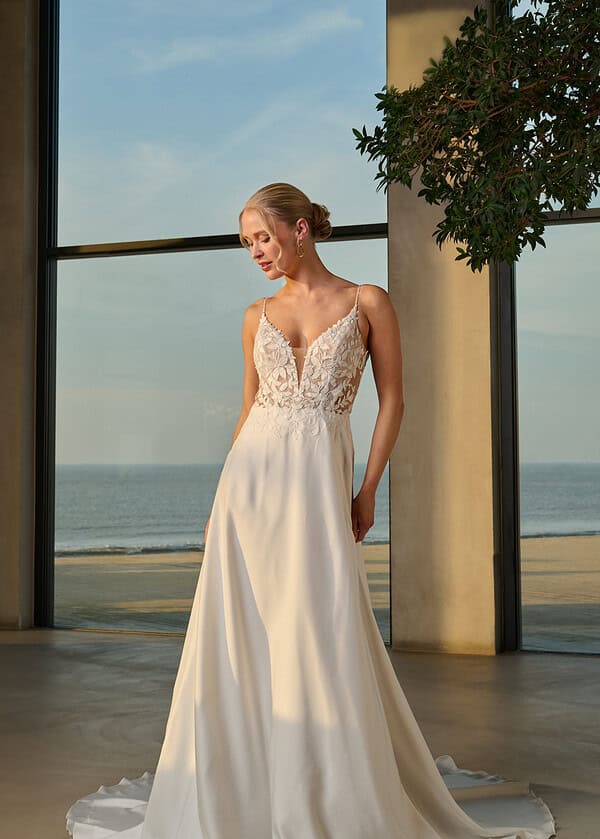 Trouwjurk Houston van Azuree kopen bij Weddings 3