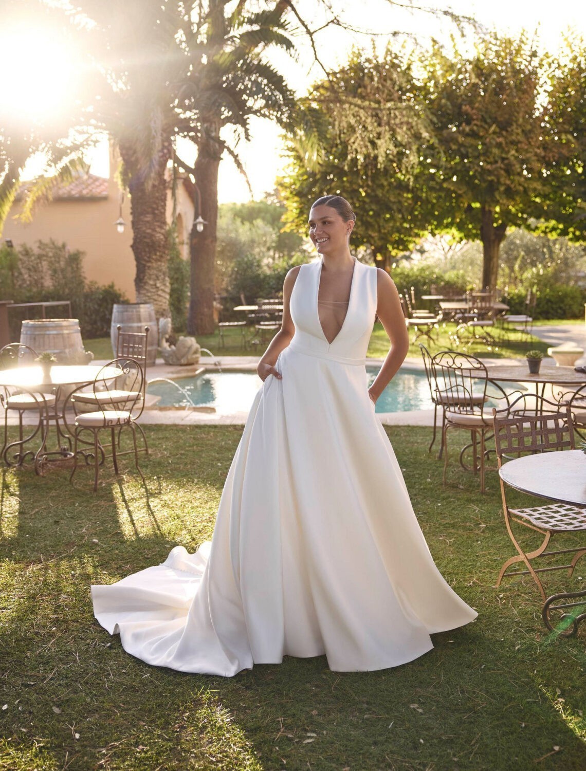 Trouwjurk Jemina van Modeca kopen bij Weddings 1