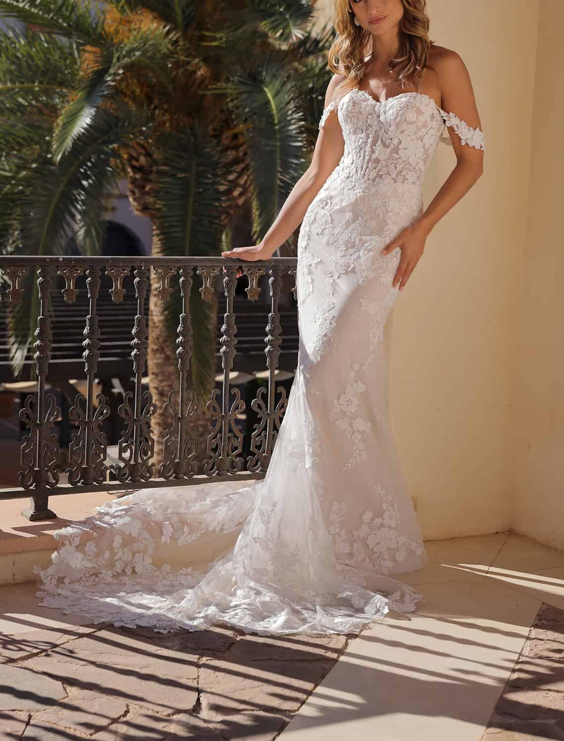 Trouwjurk Jin G van Azuree kopen bij Weddings 3