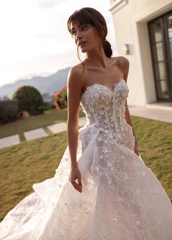 Trouwjurk Lana van Tina Valerdi kopen bij Weddings 1