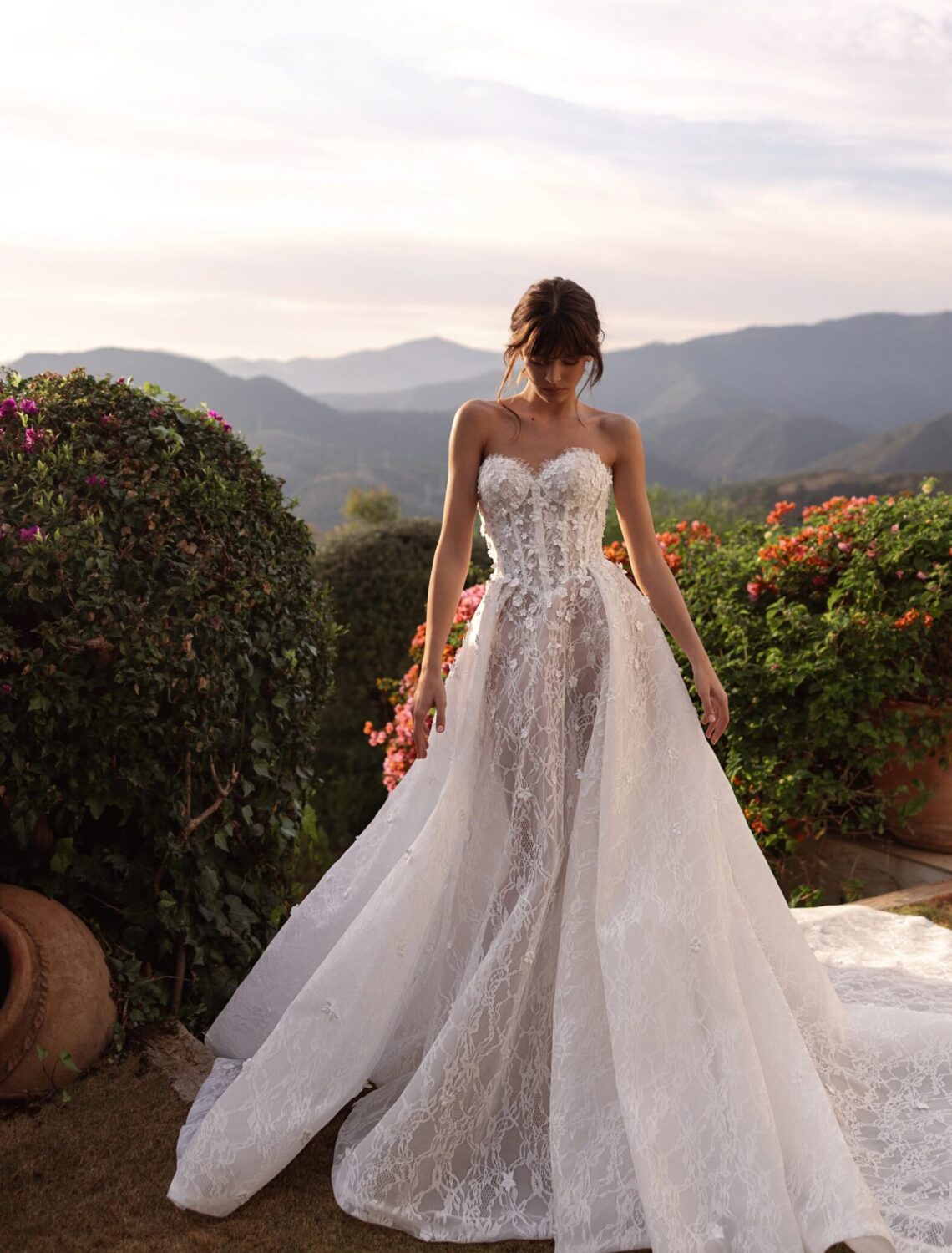 Trouwjurk Lana van Tina Valerdi kopen bij Weddings 2
