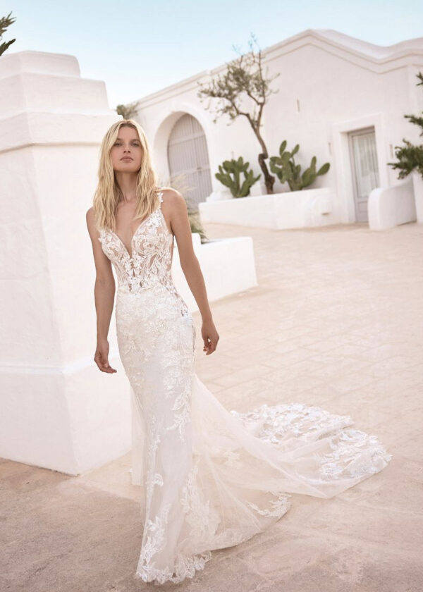 Jurk Lisa van Modeca nu te koop bij Weddings 4