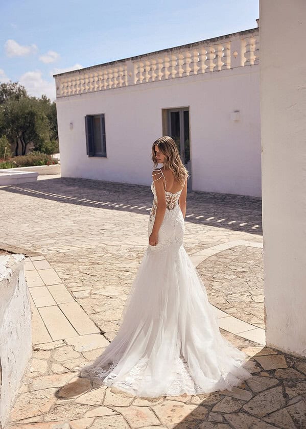 Jurk Lureva van Modeca nu kopen bij Weddings 1