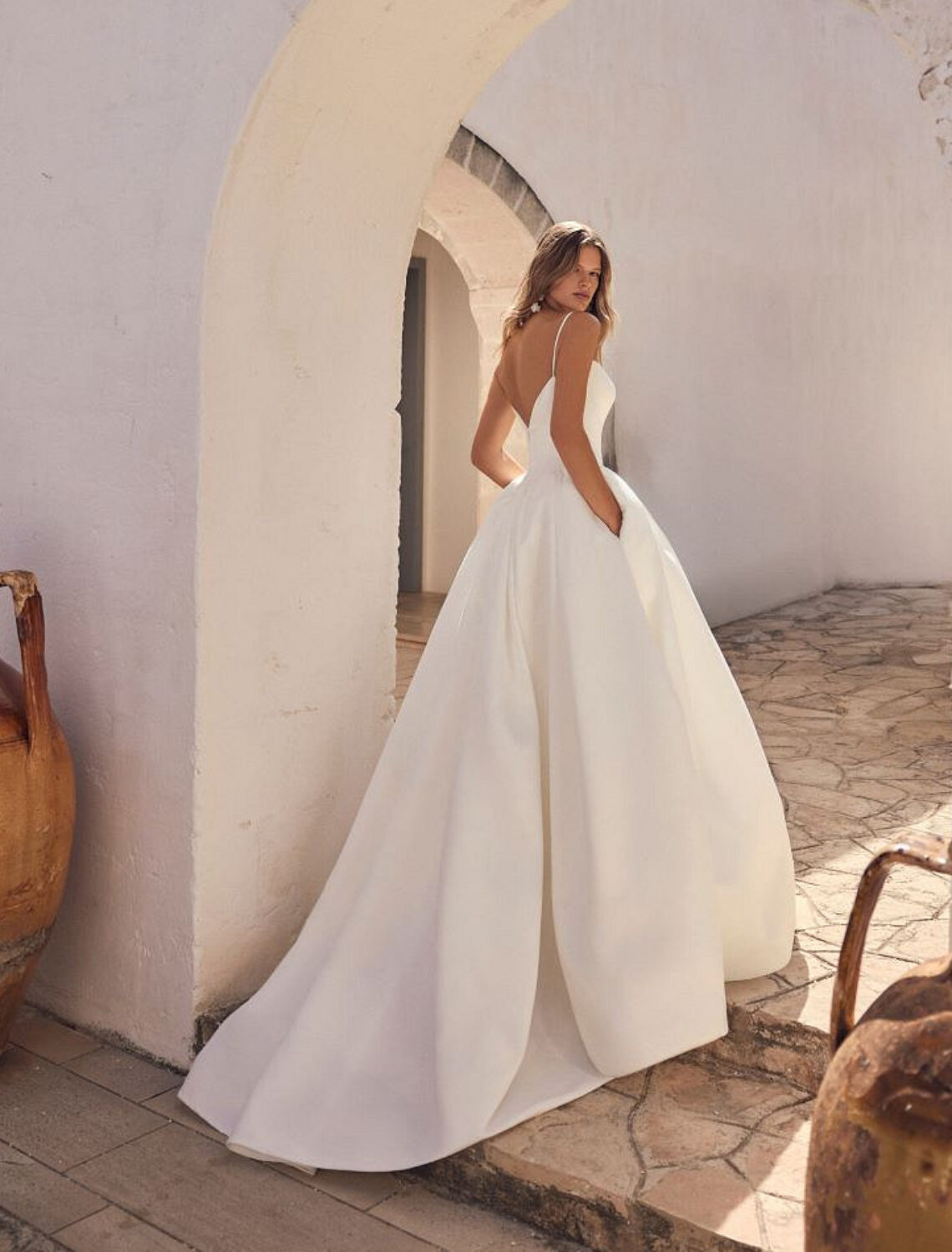 Jurk Lyrelle van Modeca nu te koop bij Weddings 1