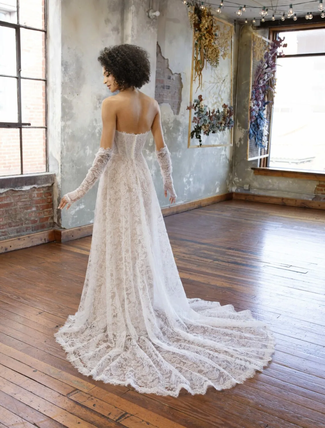 Trouwjurk Klara van All Who Wonder kopen bij Weddings 1