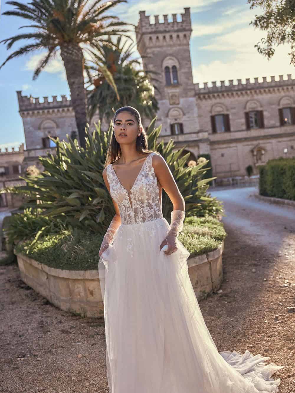Trouwjurk Madelina van Modeca kopen bij Weddings 2
