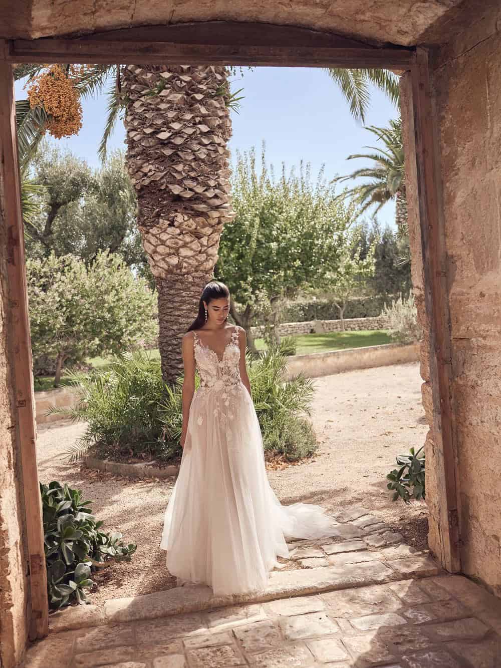 Trouwjurk Mae van Modeca kopen bij Weddings 4