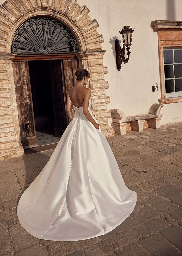Trouwjurk Marcella van Modeca kopen bij Weddings 1