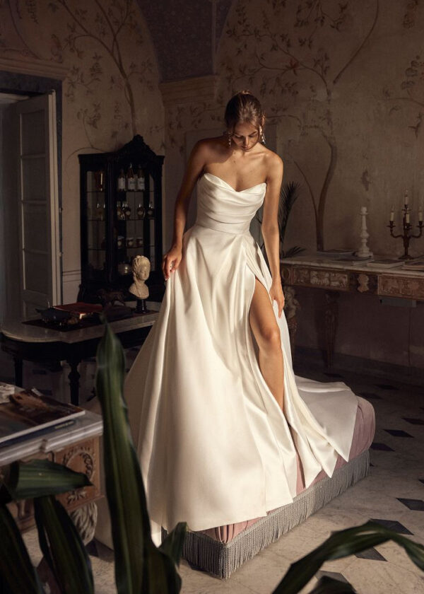 Trouwjurk Marcella van Modeca kopen bij Weddings 2