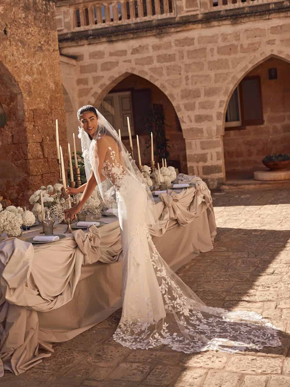 Trouwjurk Maurisse van Modeca kopen bij Weddings 1