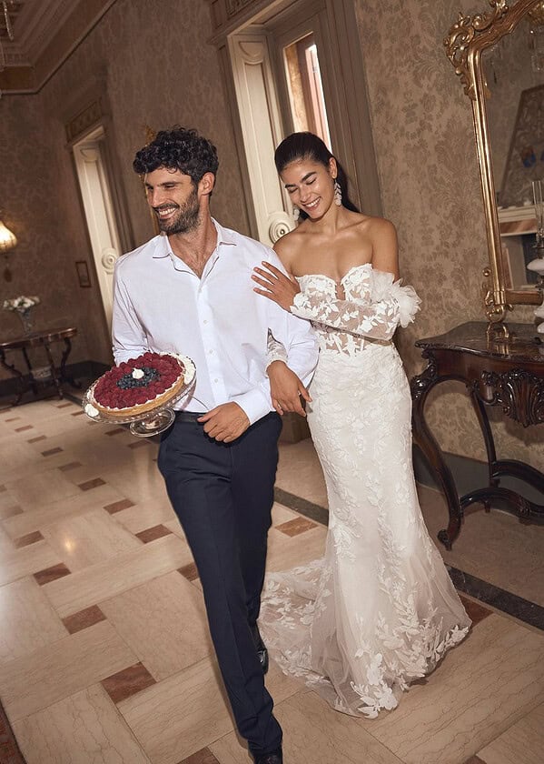 Trouwjurk Mavie van Modeca kopen bij Weddings 3