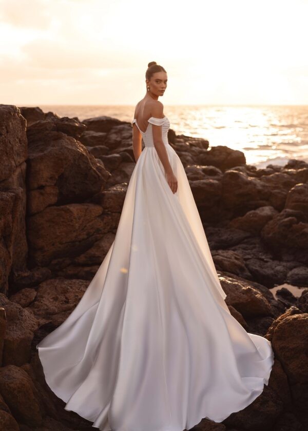 Trouwjurk Mellisandre van Dama Couture kopen bij Weddings 2