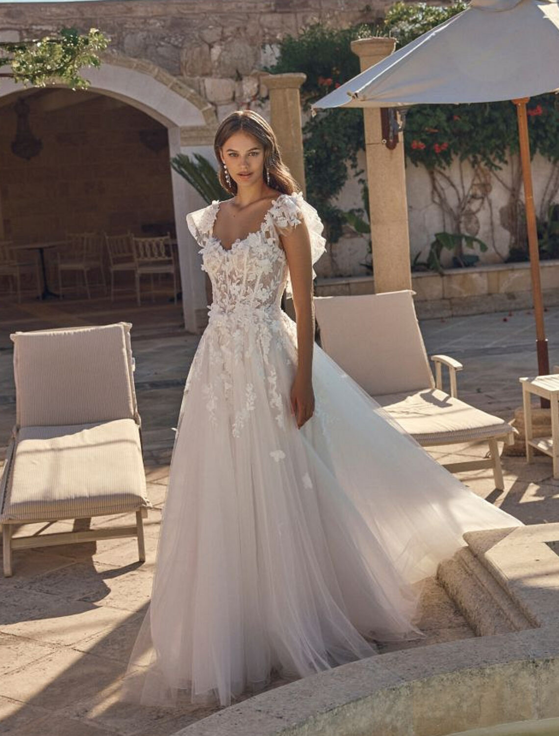 Trouwjurk Melvine van Modeca kopen bij Weddings 4