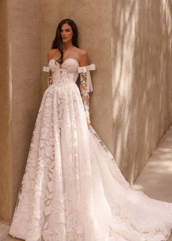 Trouwjurk Milena van Giovanna Alessandro kopen bij Weddings 1
