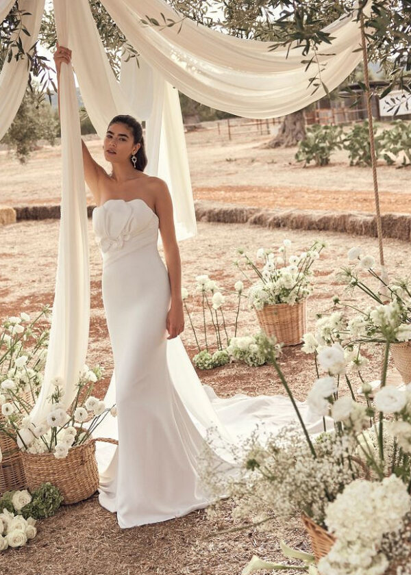 Trouwjurk Mona-D van Modeca kopen bij Weddings 2