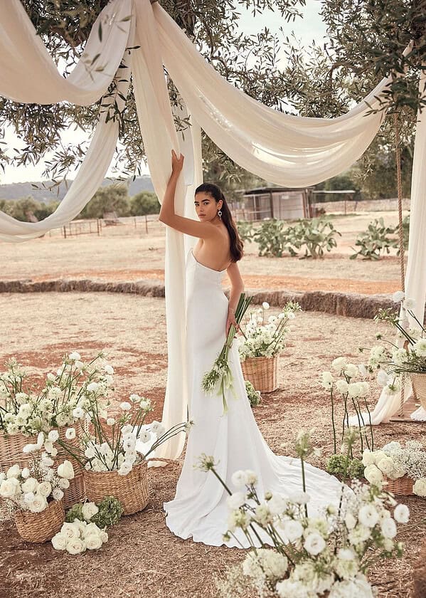 Trouwjurk Mona-D van Modeca kopen bij Weddings 1