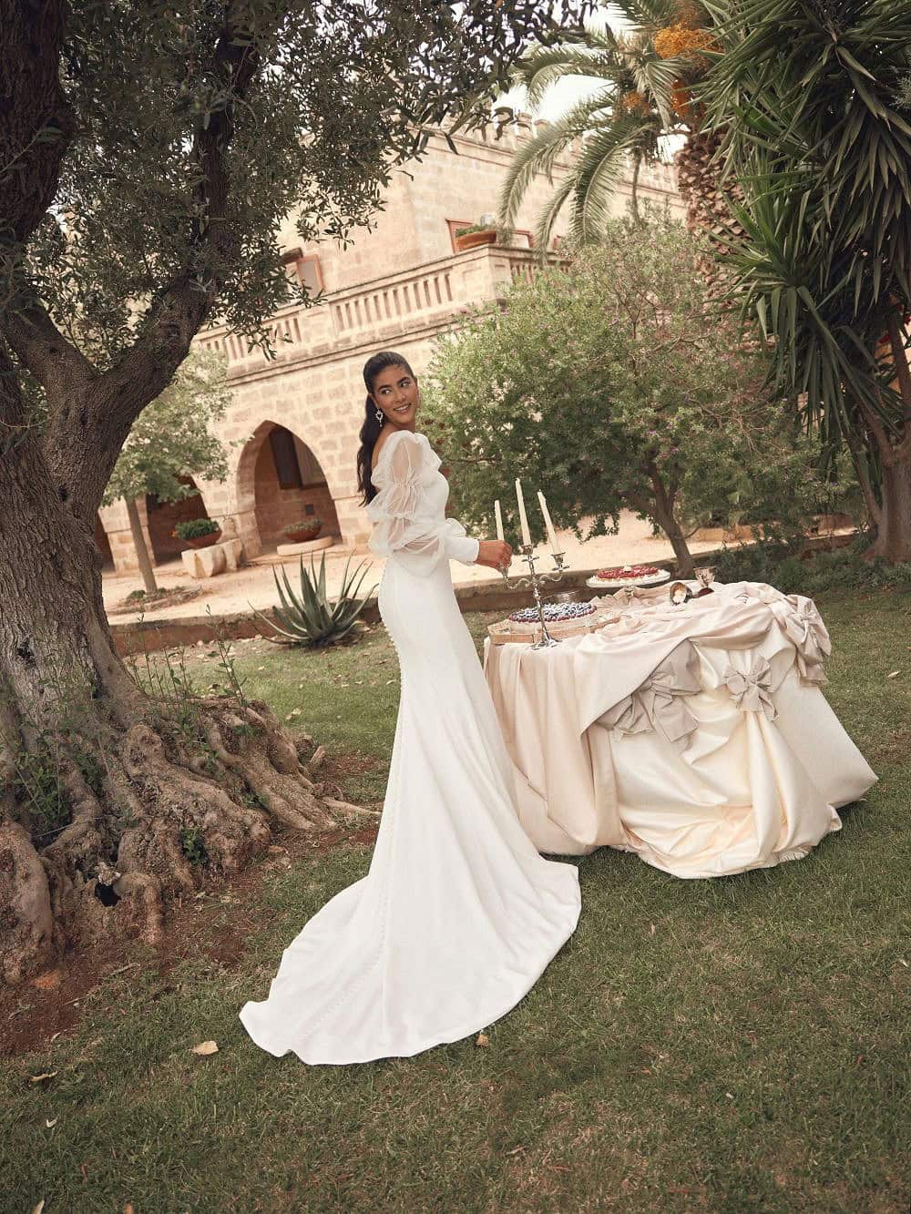 Trouwjurk Monique van Modeca kopen bij weddings 1