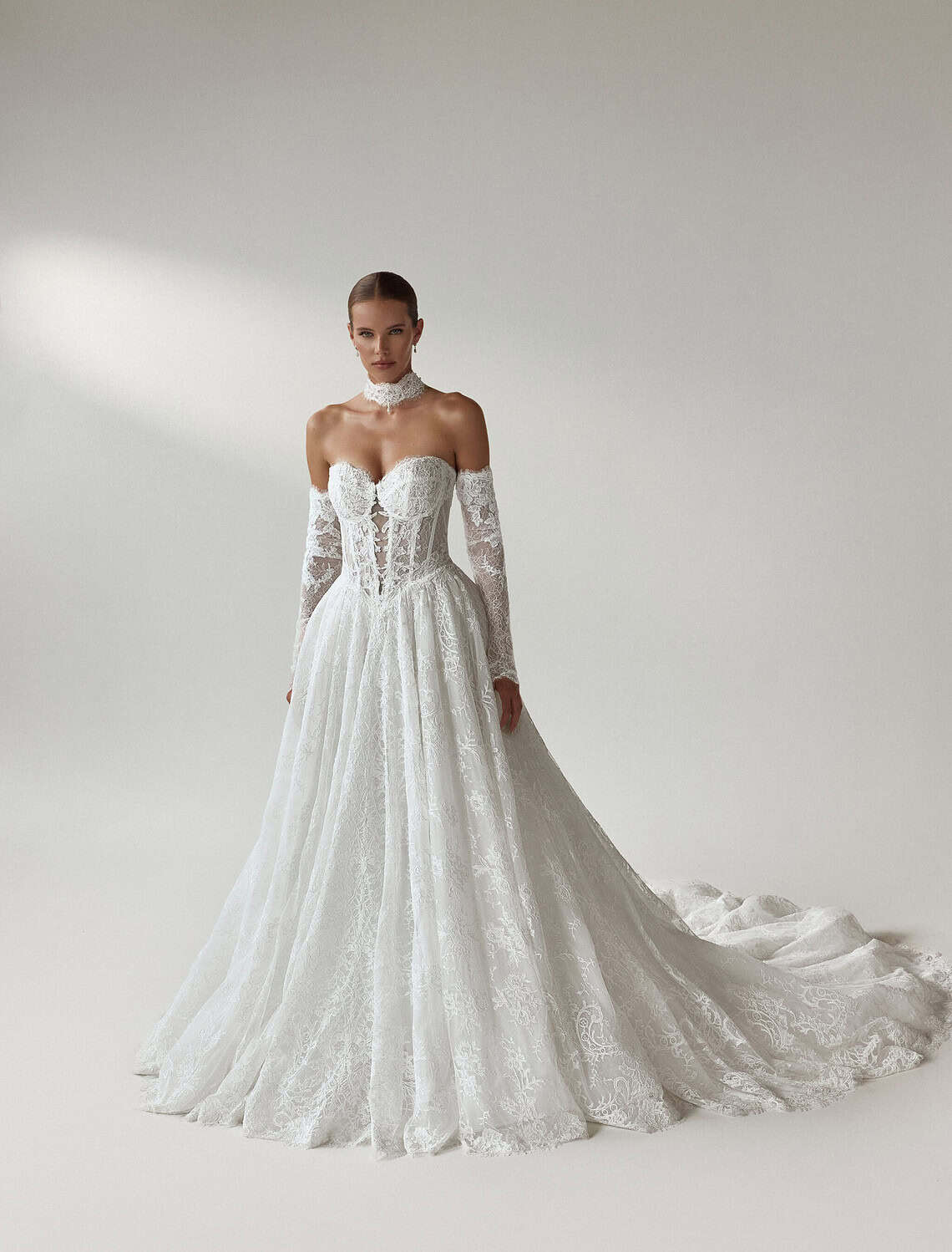 Trouwjurk Nadin van Dominiss kopen bij Weddings 2