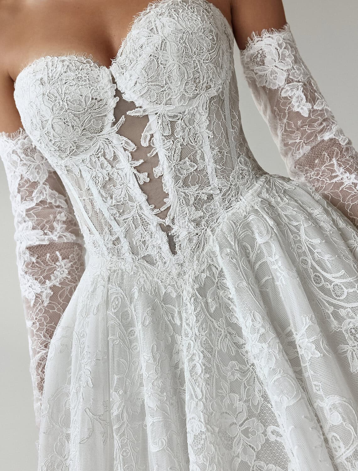 Trouwjurk Nadin van Dominiss kopen bij Weddings 4