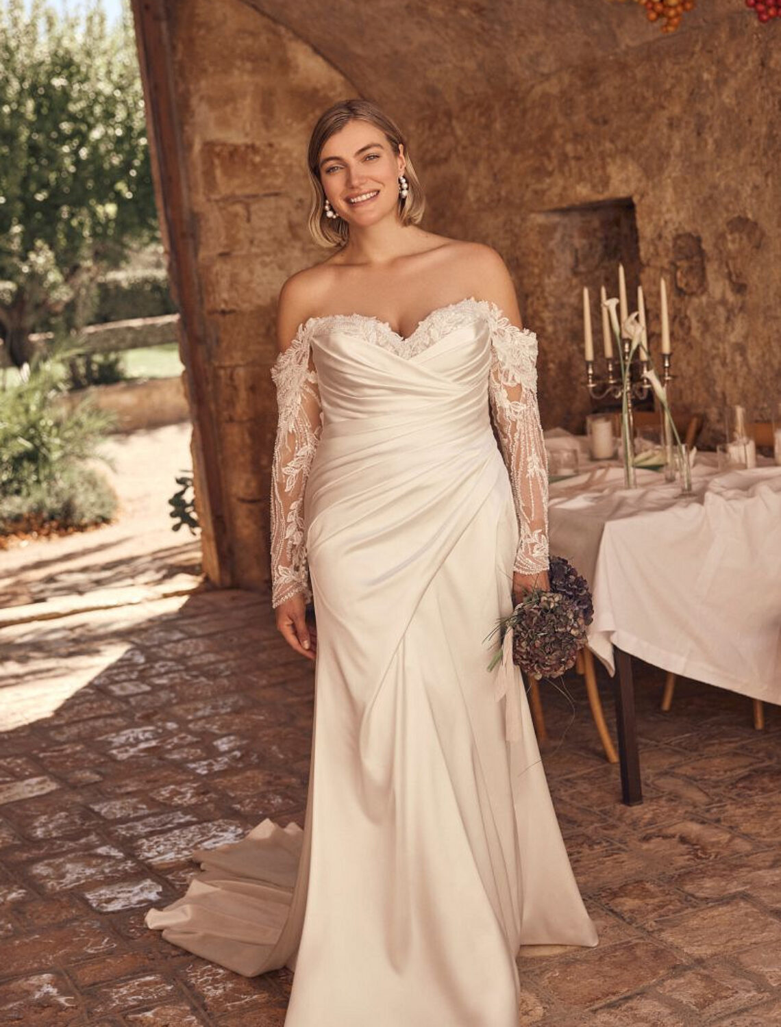 Jurk Naomi van Modeca nu kopen bij Weddings 4