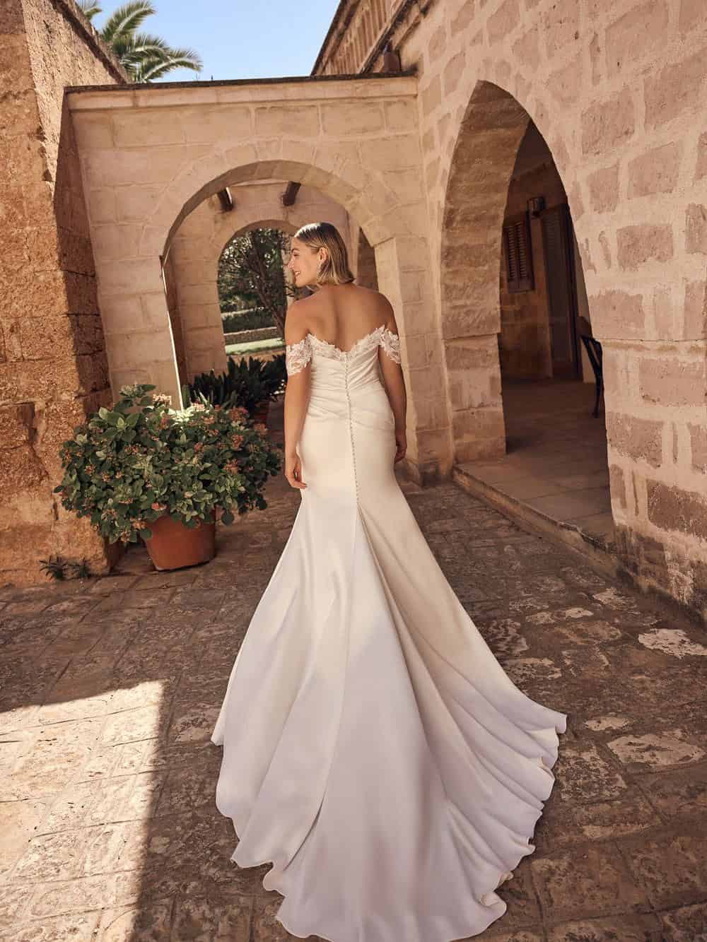 Jurk Naomi van Modeca nu kopen bij Weddings 1