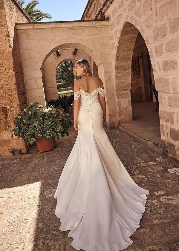 Jurk Naomi van Modeca nu kopen bij Weddings 1