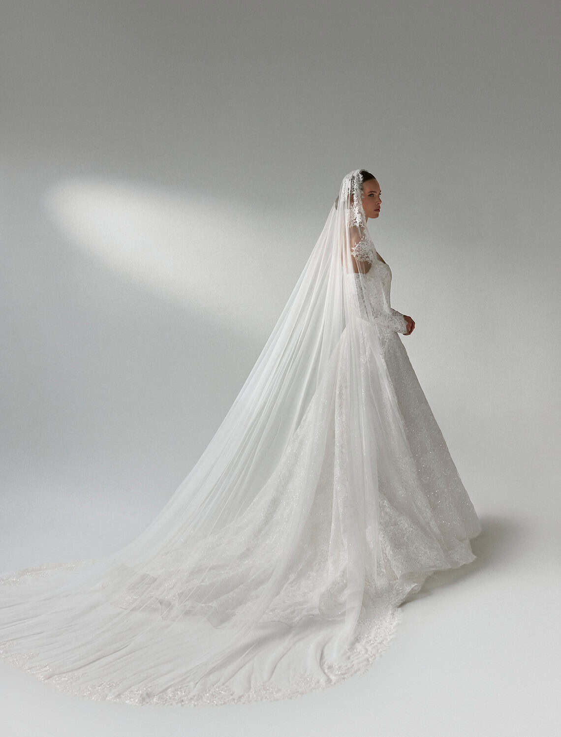 Trouwjurk Nora van Dominiss kopen bij Weddings 3
