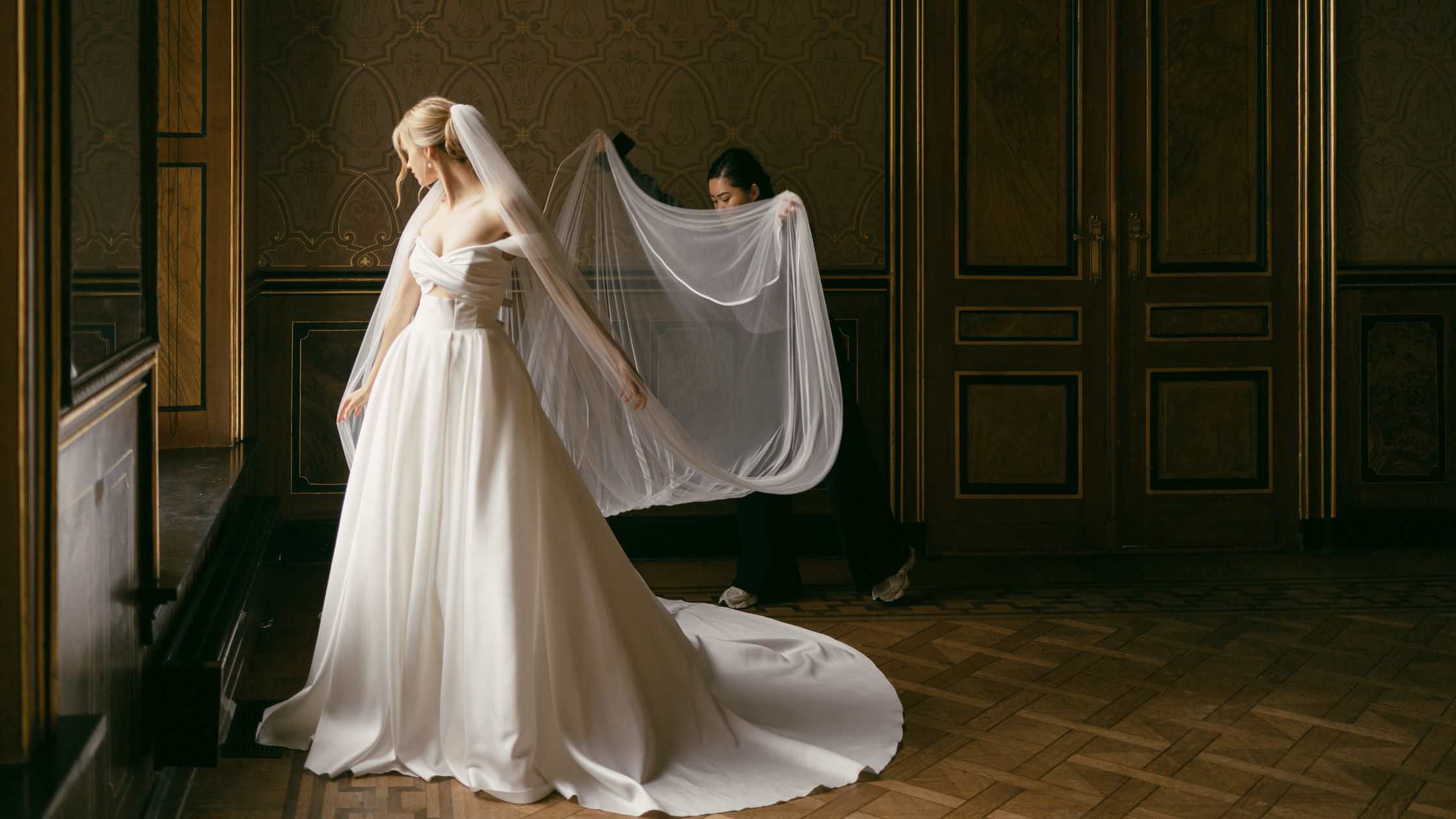 foto's bruiloft bruid met sluier