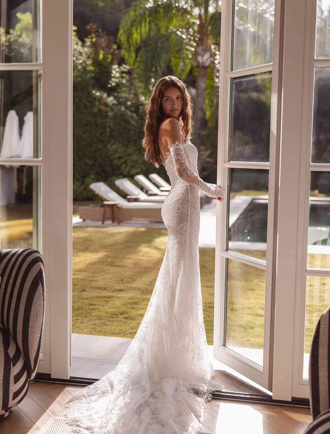 Trouwjurk Renaya van Tina Valerdi kopen bij Weddings 3