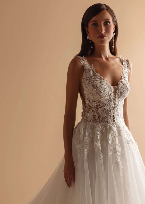 Trouwjurk Ruby van Tina Valerdi kopen bij Weddings 1