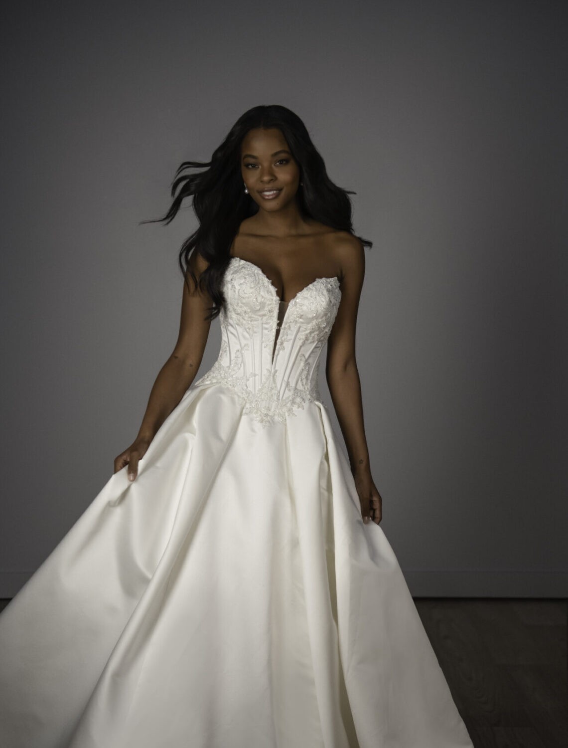 Trouwjurk SY8246 van Stella York kopen bij Weddings 1