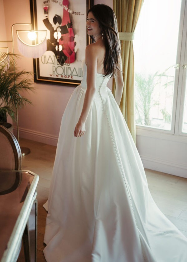 Trouwjurk SY8274 van Stella York kopen bij Weddings 4