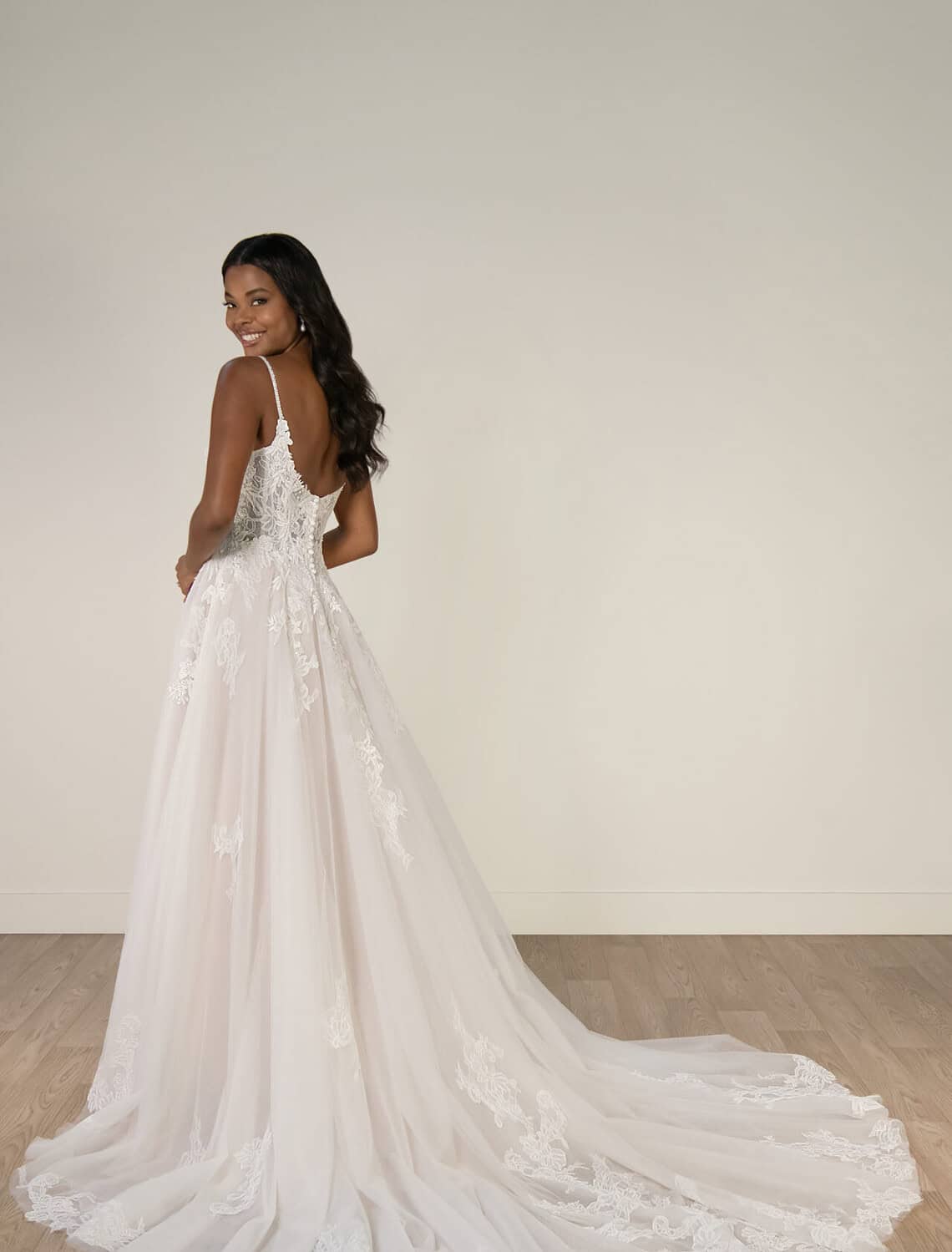 Trouwjurk SY8293 van Stella York kopen bij Weddings 5