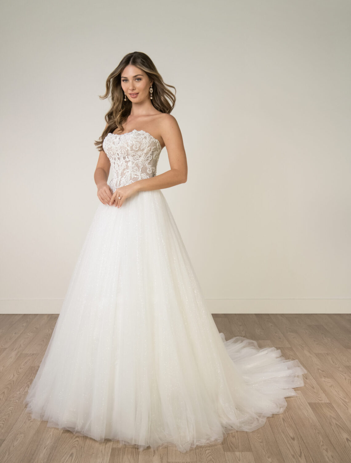 Trouwjurk SY8301 van Stella York kopen bij Weddings 4