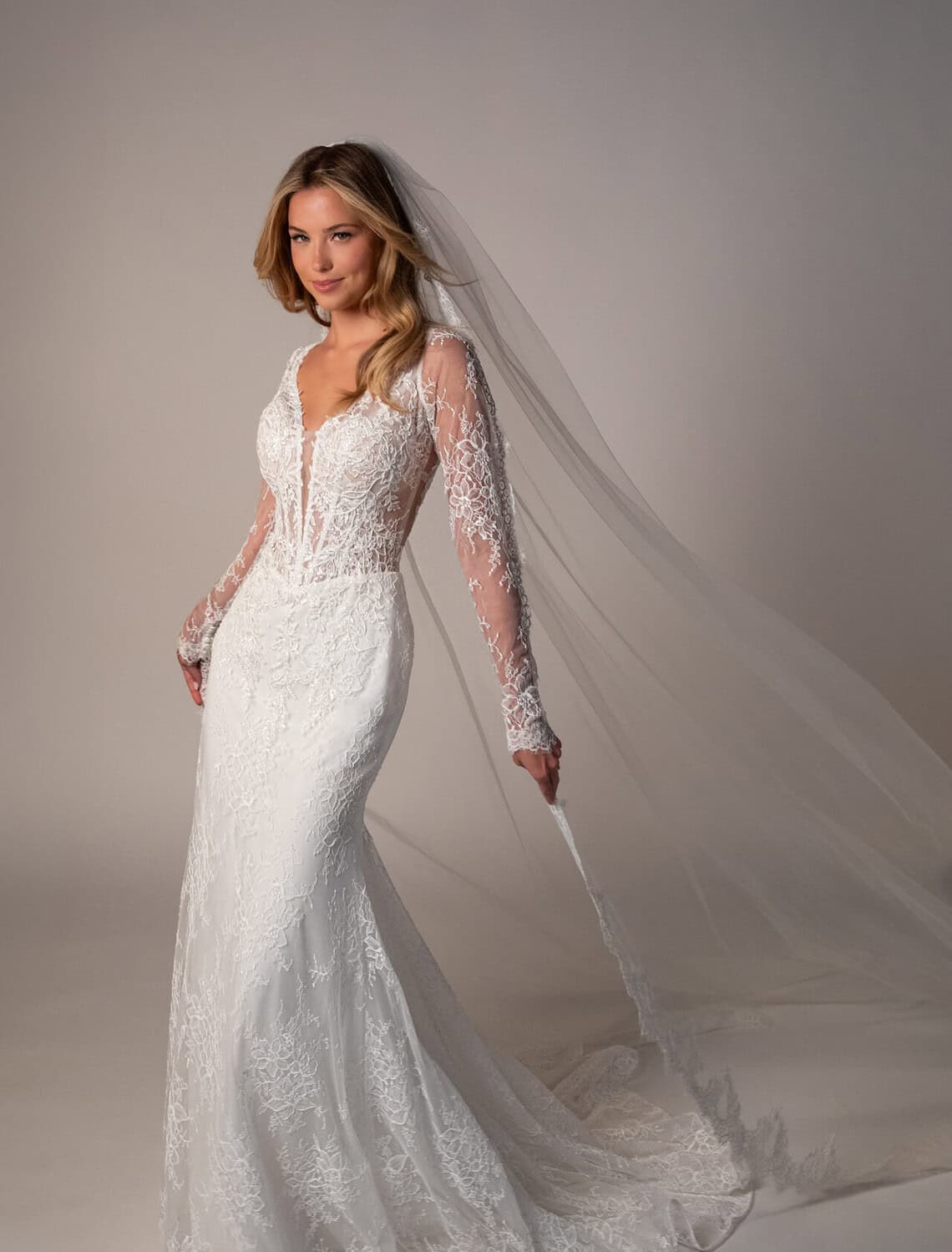 Trouwjurk SY8305 van stella York kopen bij Weddings 4