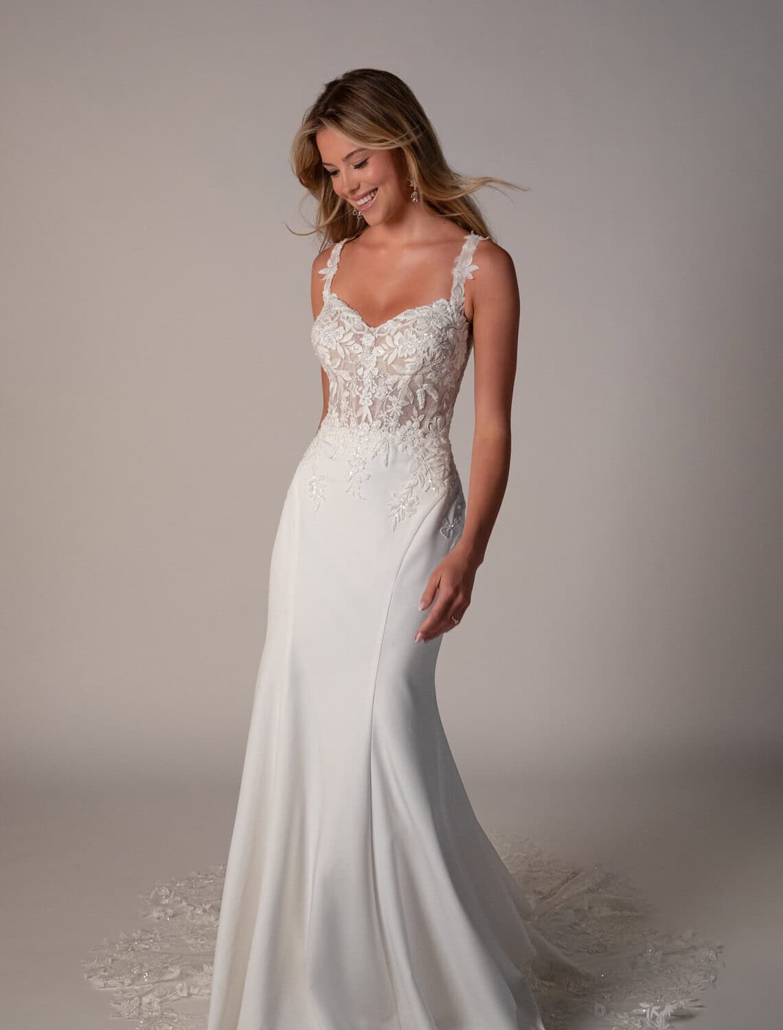 Trouwjurk SY8333 van Stella York kopen bij Weddings 1