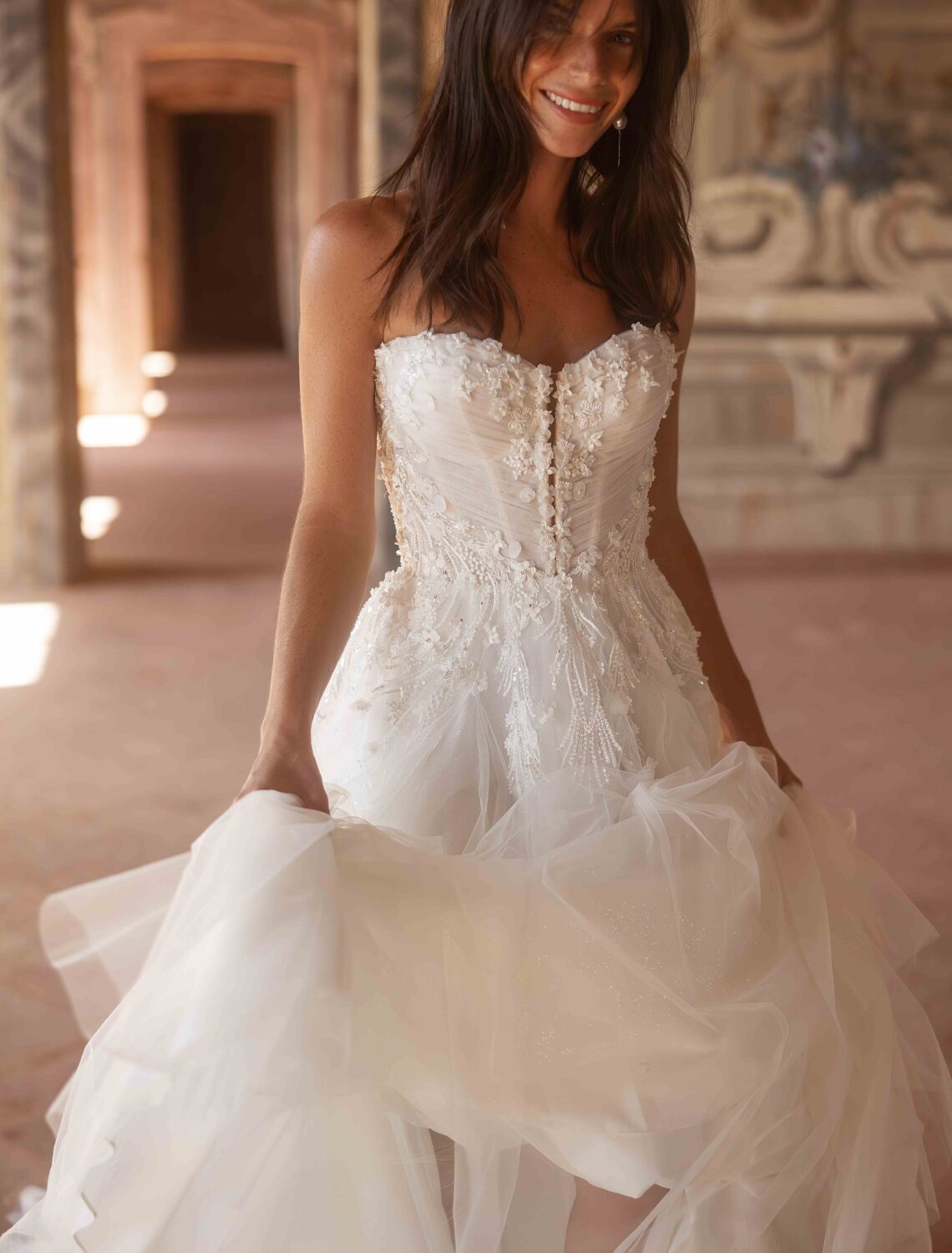 Trouwjurk YD18217 Daniela van Yedyna kopen bij Weddings 3