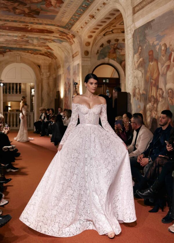 Trouwjurk Antopia van Yedyna kopen bij Weddings 1