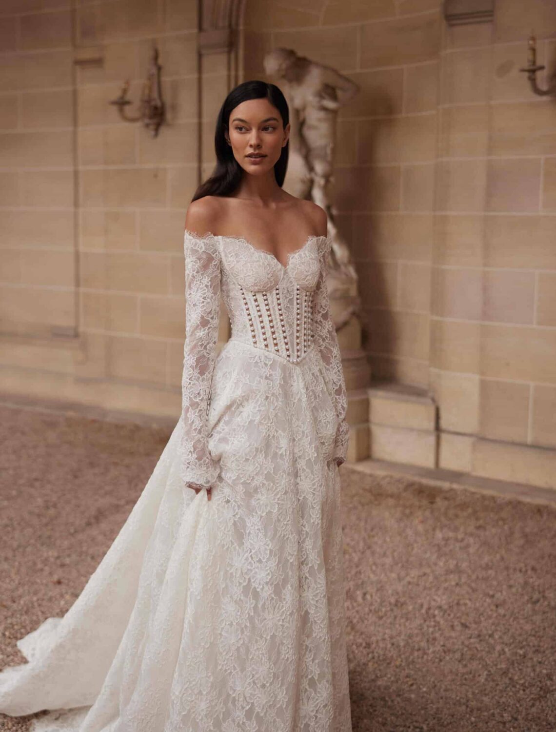 Trouwjurk Vionne van Yedyna kopen bij Weddings 2